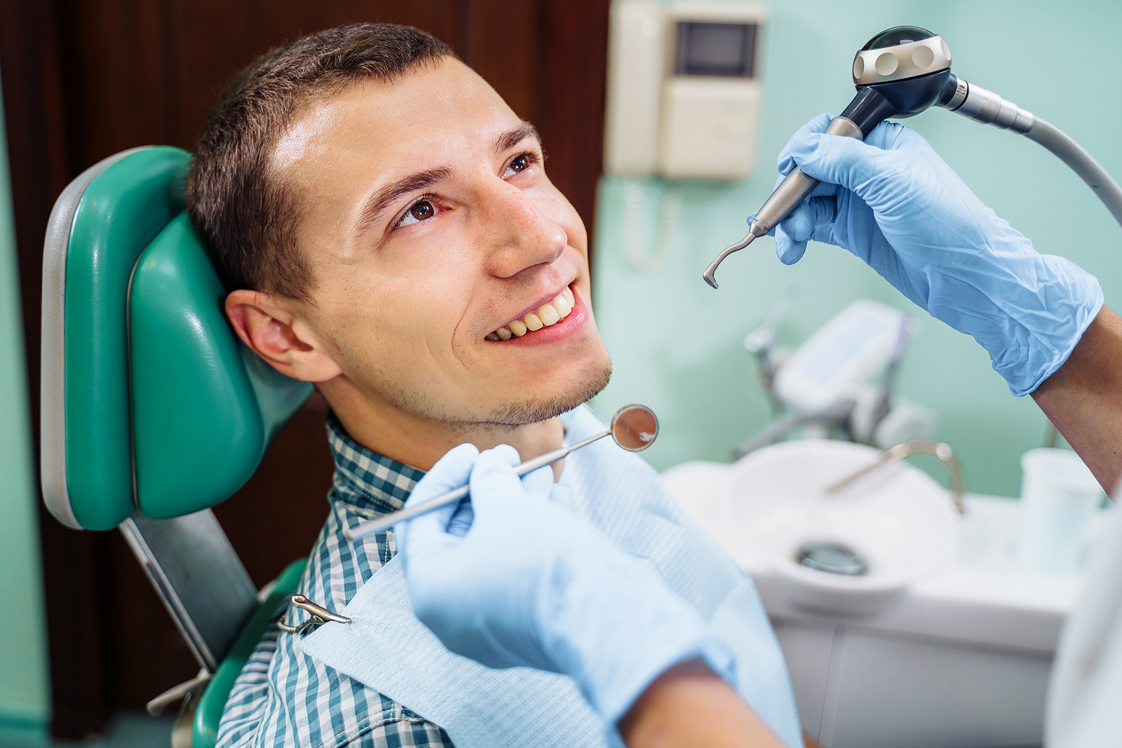 3 Best Cosmetic Dentistry Procedures That Can Improve The Appearance of The Smile
